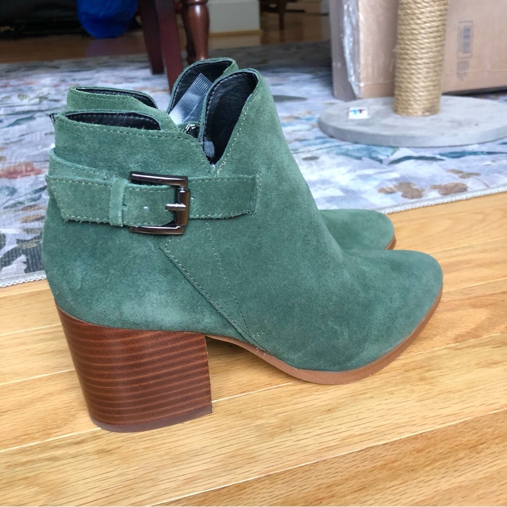 Marc Fisher Suede Green Ankle Boot size 7 - Picture 9 of 9